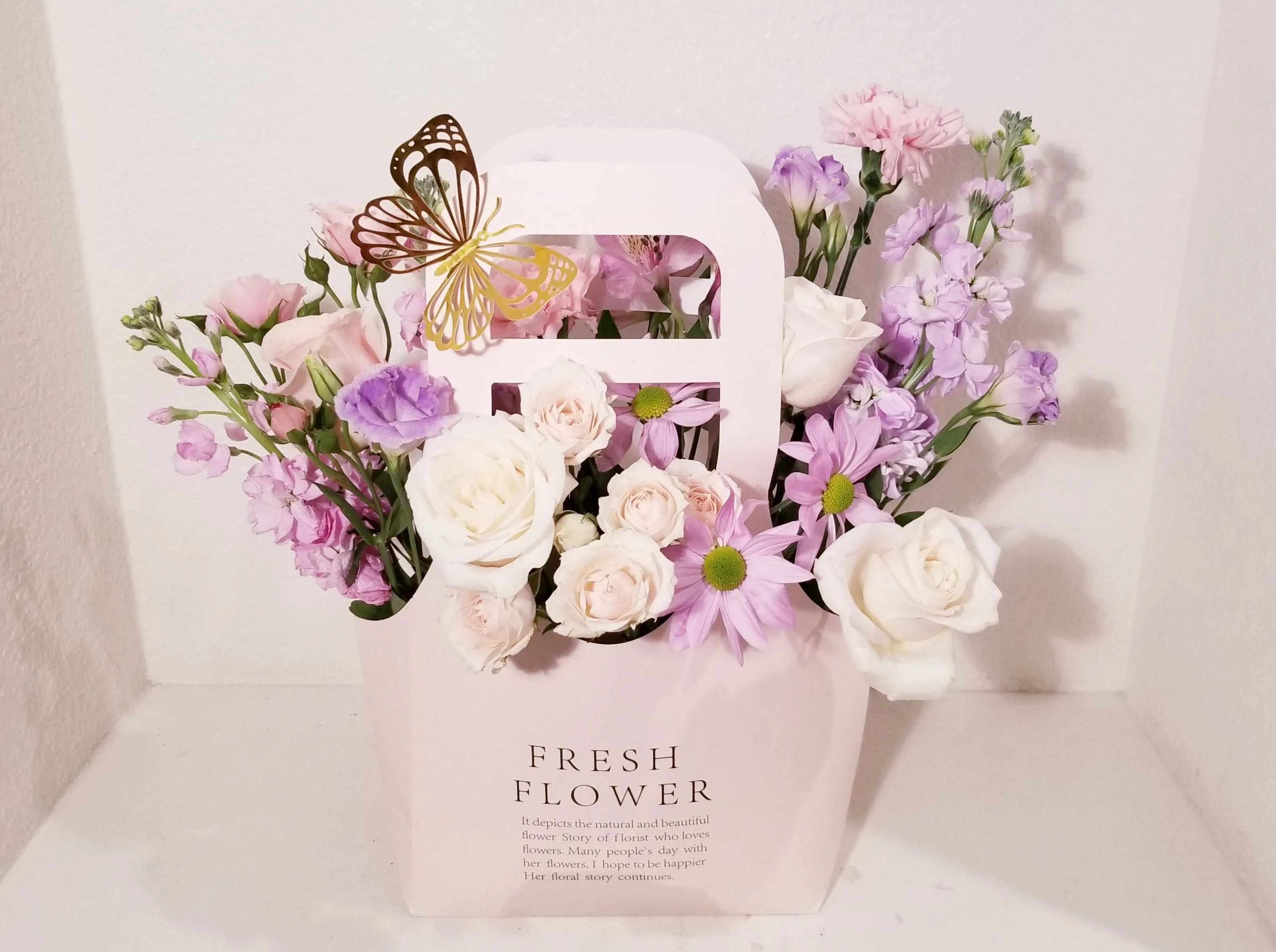 Adorable Valentine's Flowers Bag