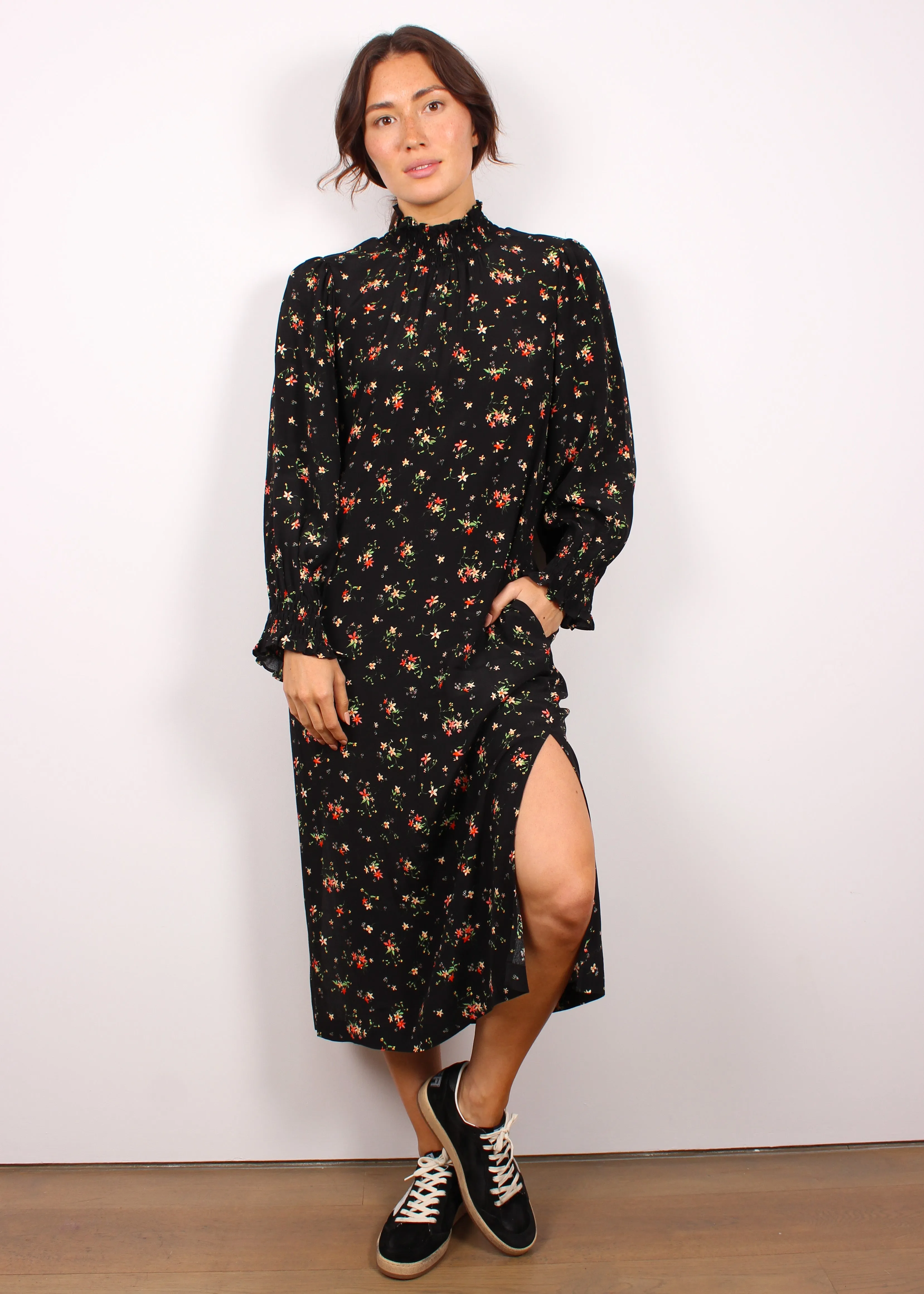 BR Hanae Dress in Black Floral