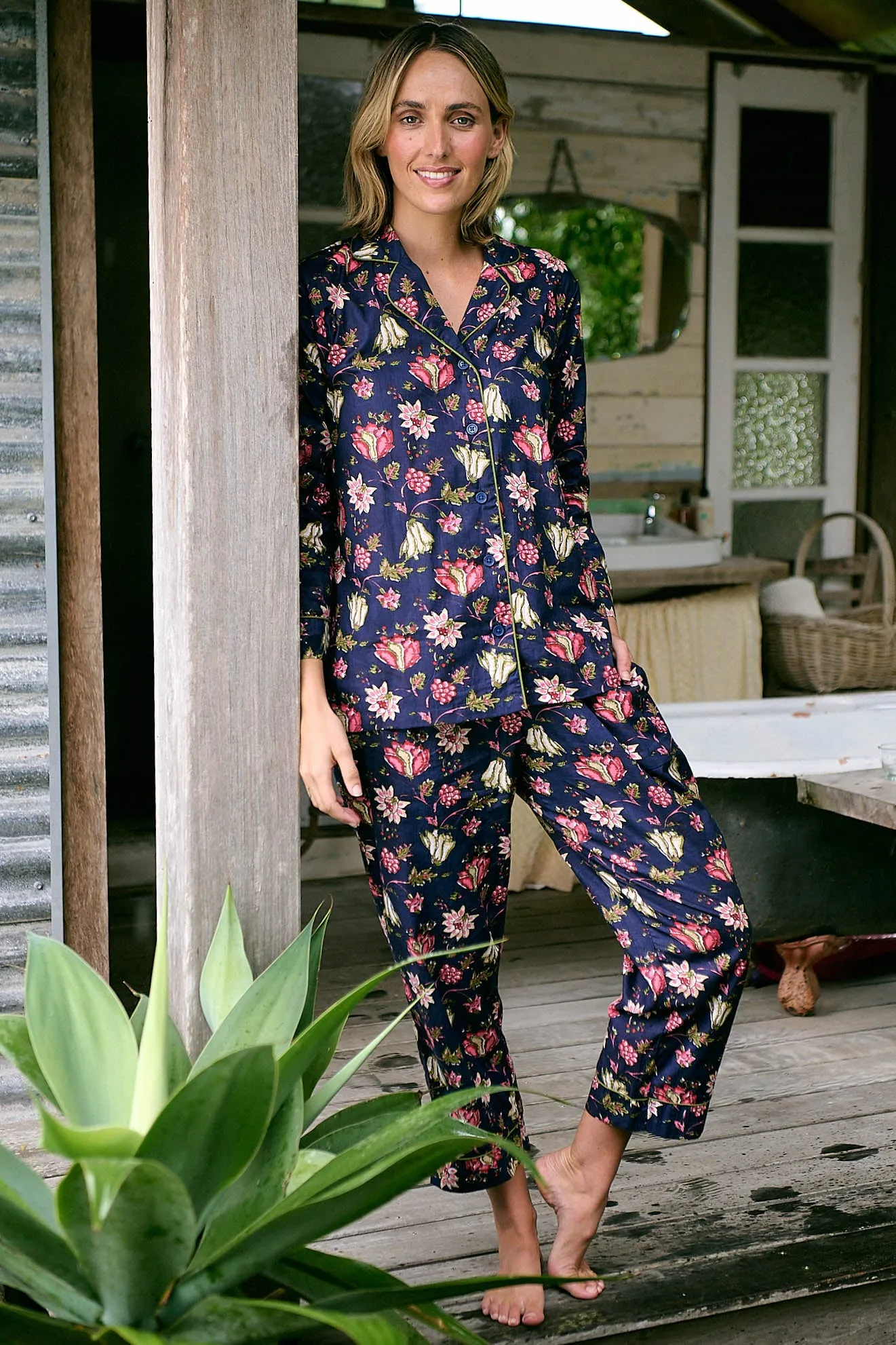 Riya Pyjamas Roses